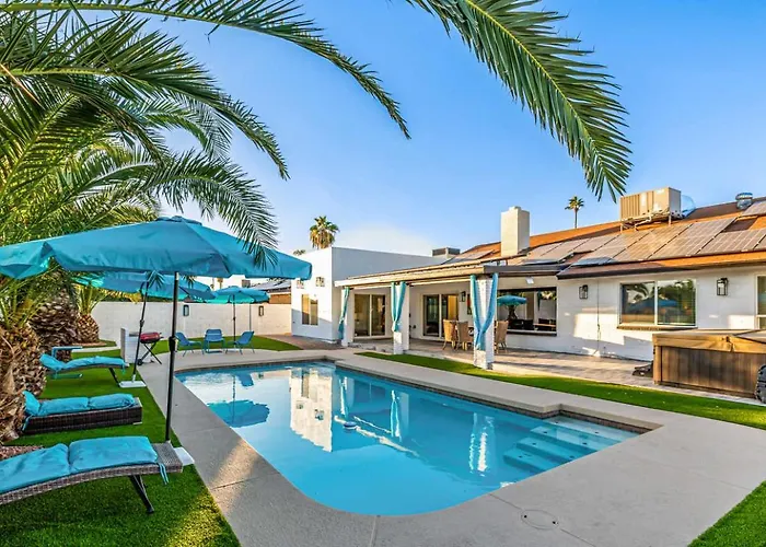 Greenway Villa, Newly Remodeled, Pool, Putting And Patio
