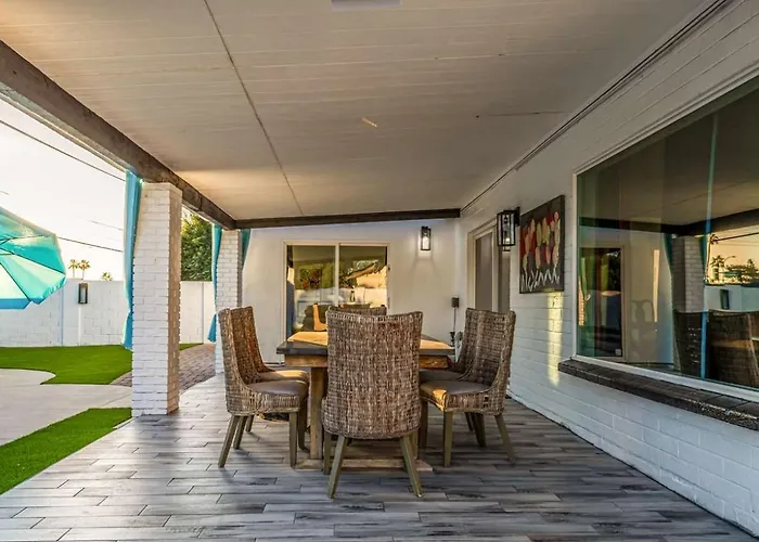 Greenway Villa, Newly Remodeled, Pool, Putting And Patio Phoenix